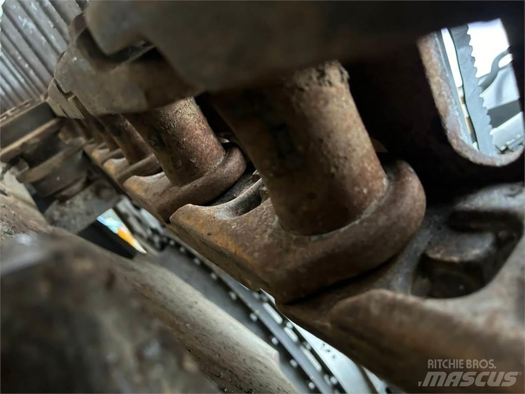 Volvo EC220DL Kāpurķēžu ekskavatori
