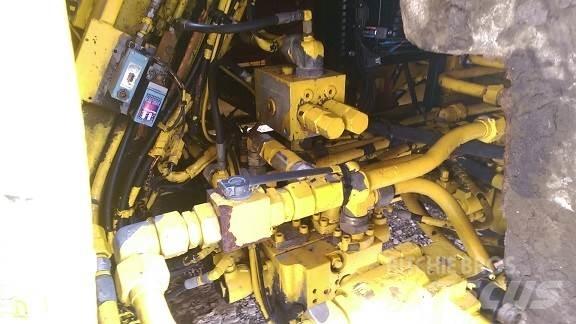 Belotti B75 Teleskopiskie manipulatori