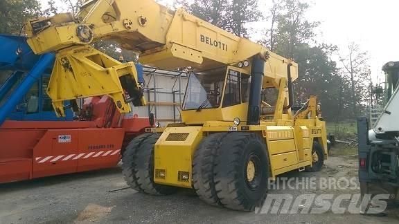 Belotti B75 Teleskopiskie manipulatori