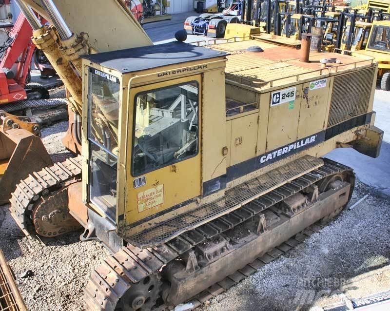 CAT 245 Kāpurķēžu ekskavatori