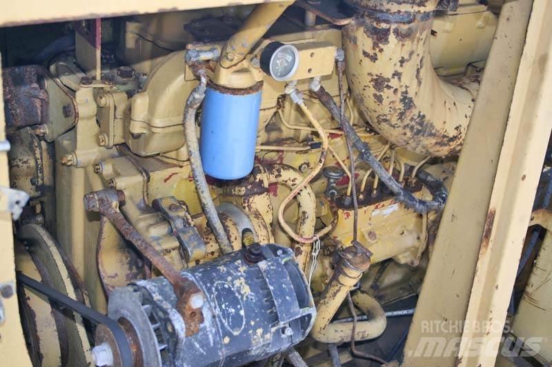 CAT 245 Kāpurķēžu ekskavatori