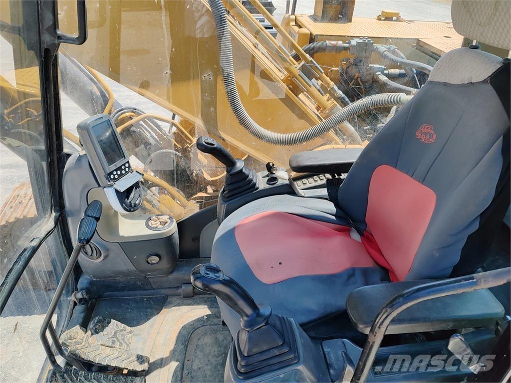 CAT 324 D LN Kāpurķēžu ekskavatori