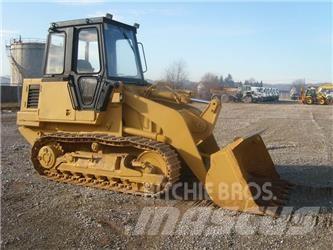 CAT 943 Kāpurķēžu iekrāvēji