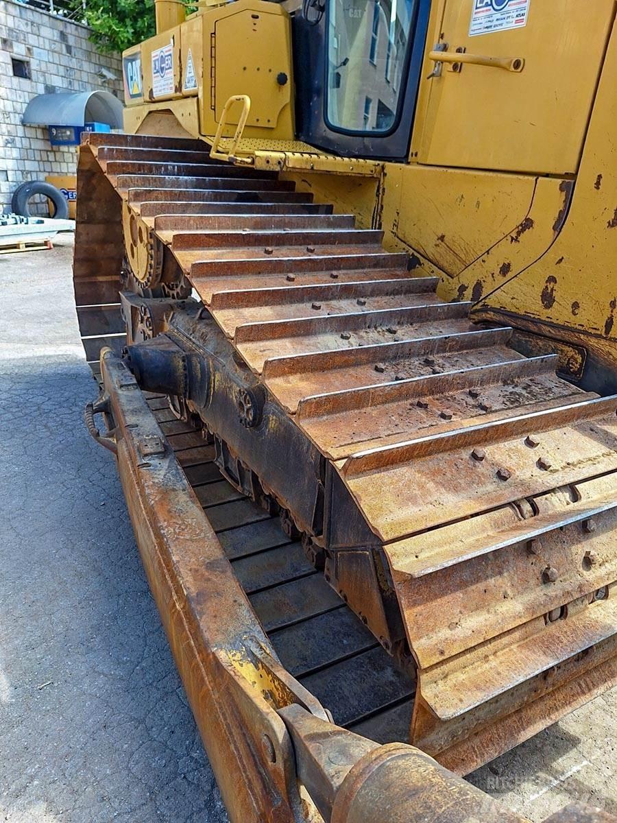 CAT D6T Kāpurķēžu buldozeri