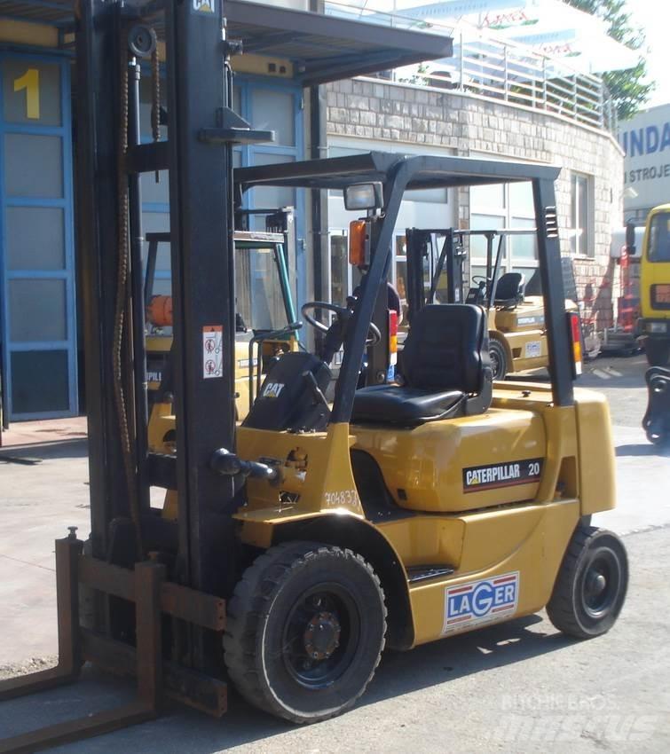 CAT DP20 Tehnika ar dīzeļa dzinēju