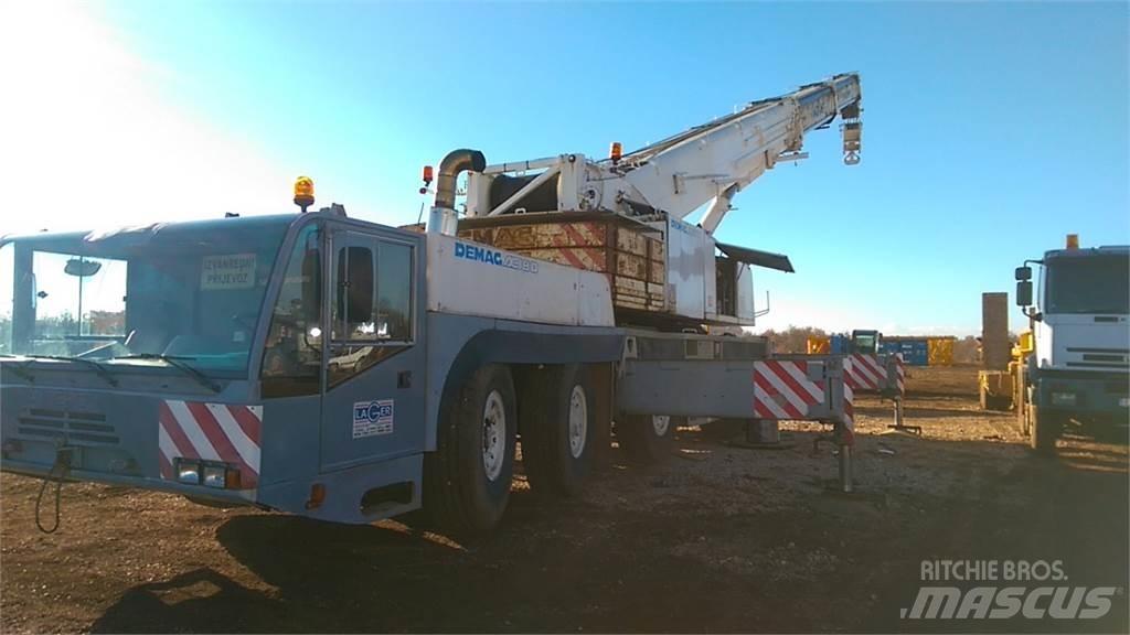 Demag AC 180 Celtņi nelīdzenām virsmām