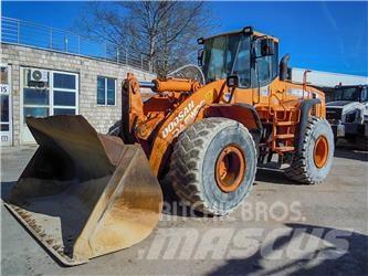 Doosan DL400 Iekrāvēji uz riteņiem