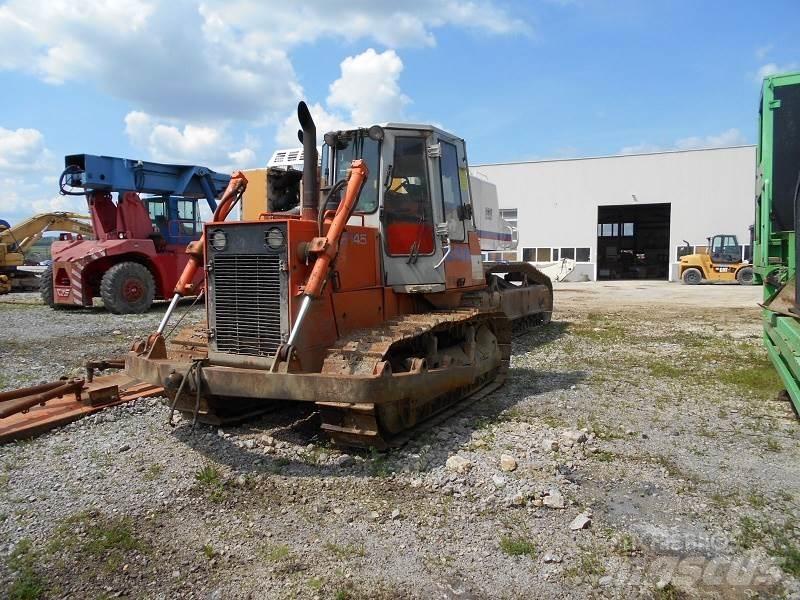 Fiat-Hitachi FD-145-1T Kāpurķēžu buldozeri