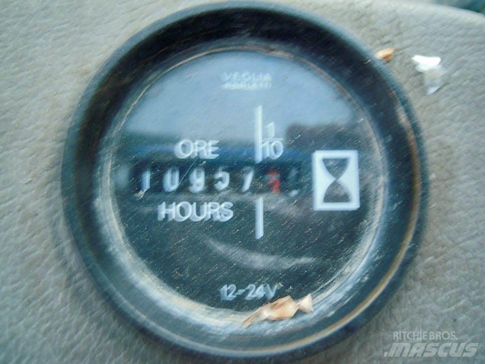 Fiat-Hitachi FR 160.2 Iekrāvēji uz riteņiem