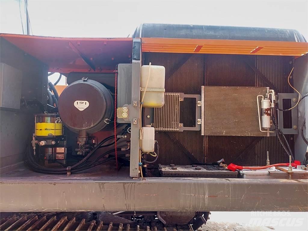 Hitachi ZX350LCN-3 Kāpurķēžu ekskavatori