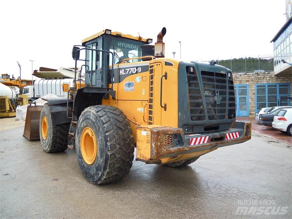 Hyundai HL770-9 Iekrāvēji uz riteņiem