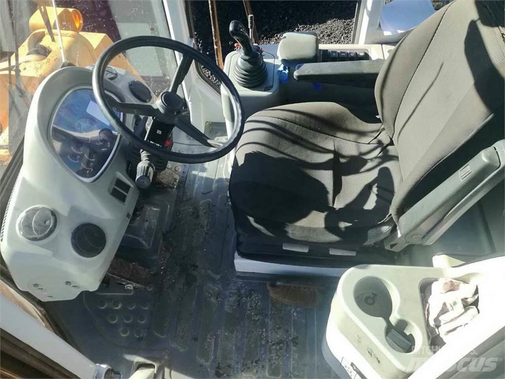 Hyundai HL770XTD-7 Iekrāvēji uz riteņiem
