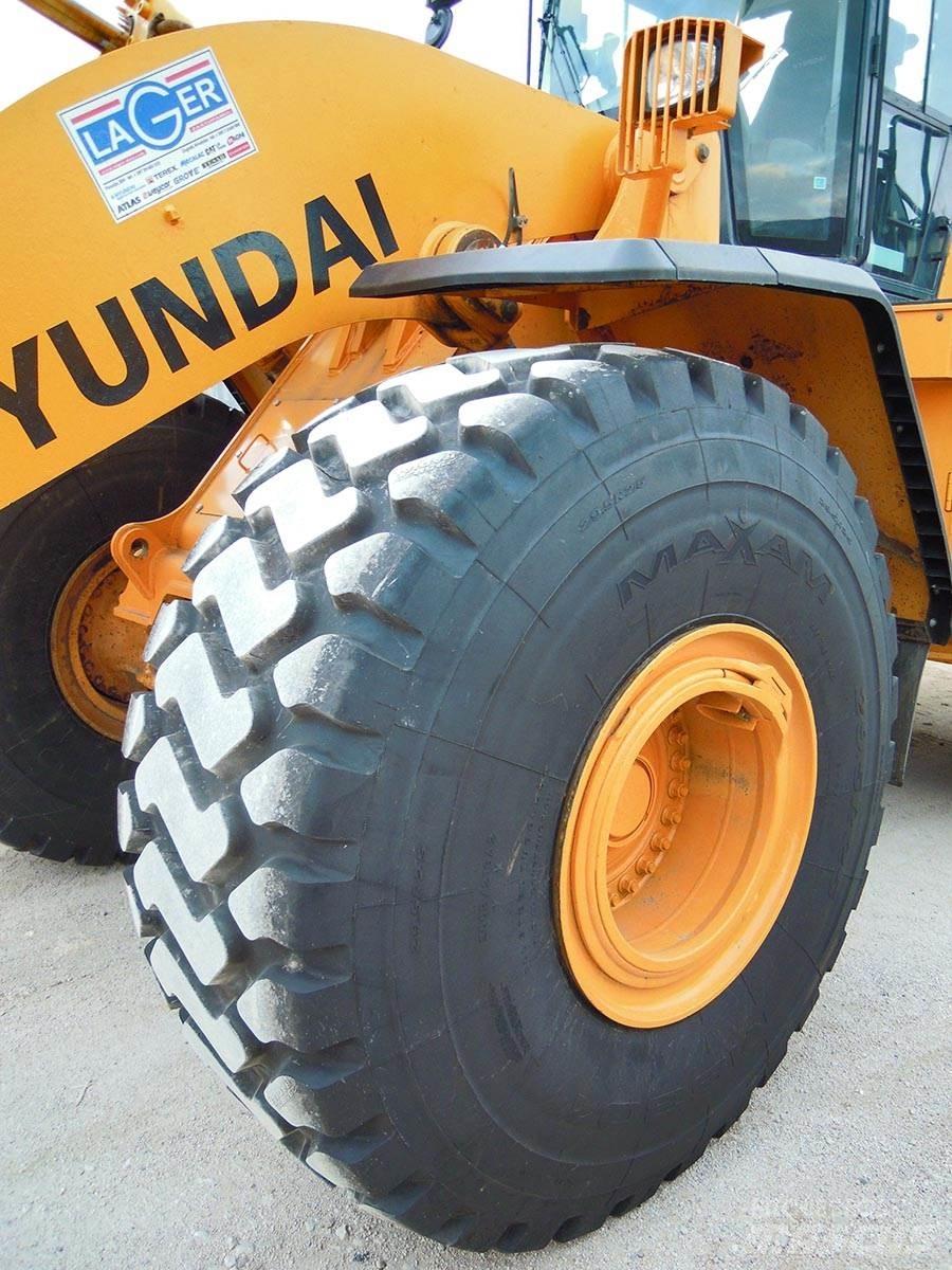 Hyundai HL980 Iekrāvēji uz riteņiem