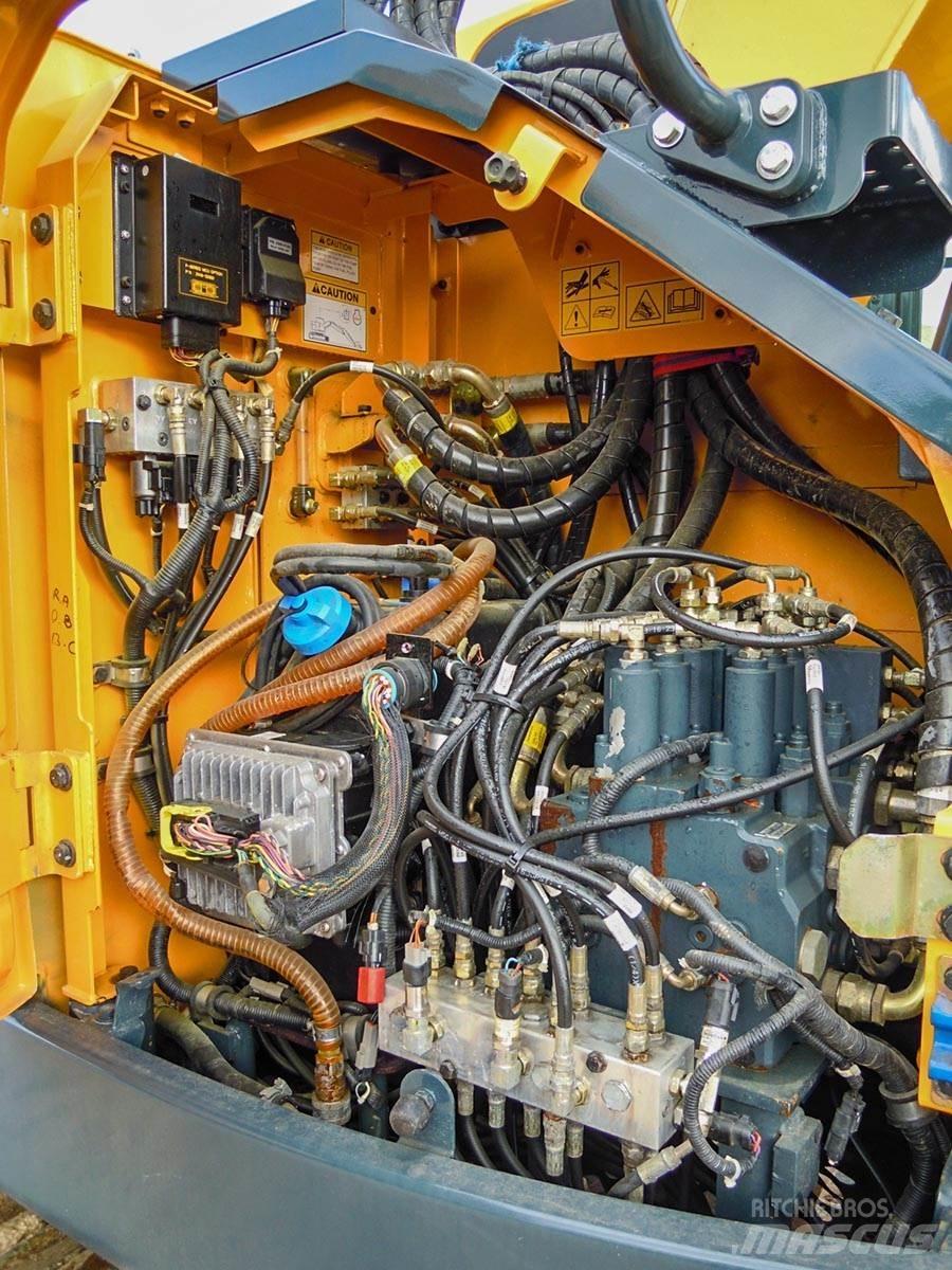 Hyundai HX145LCR Kāpurķēžu ekskavatori