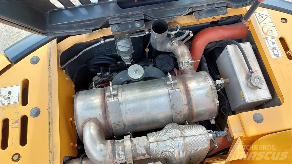 Hyundai HX145LCR Kāpurķēžu ekskavatori