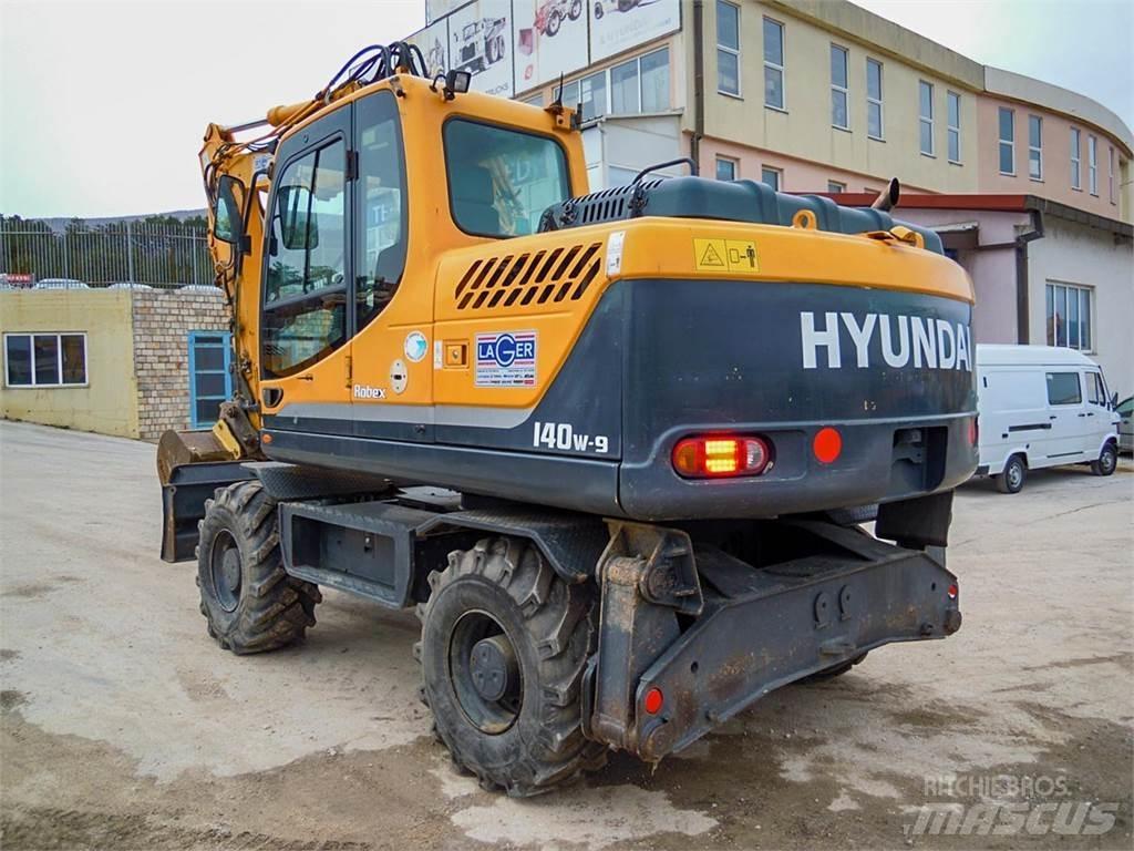 Hyundai R140W-9 Ekskavatori uz riteņiem