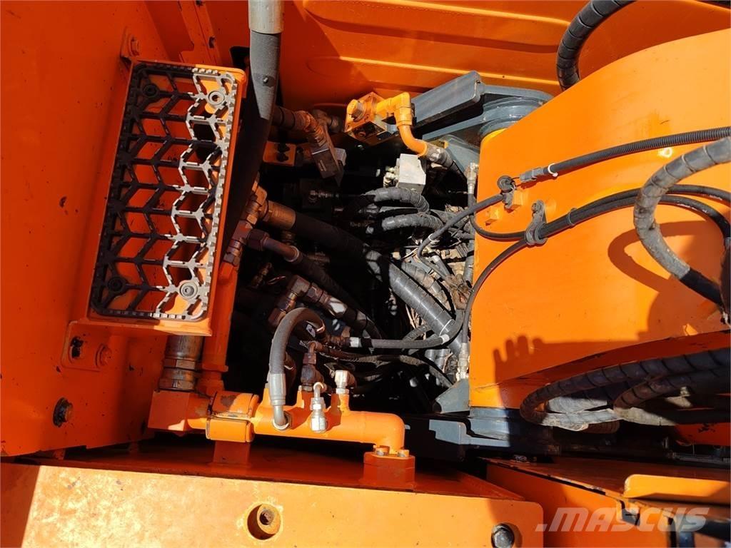 Hyundai R145LCR-9A Kāpurķēžu ekskavatori
