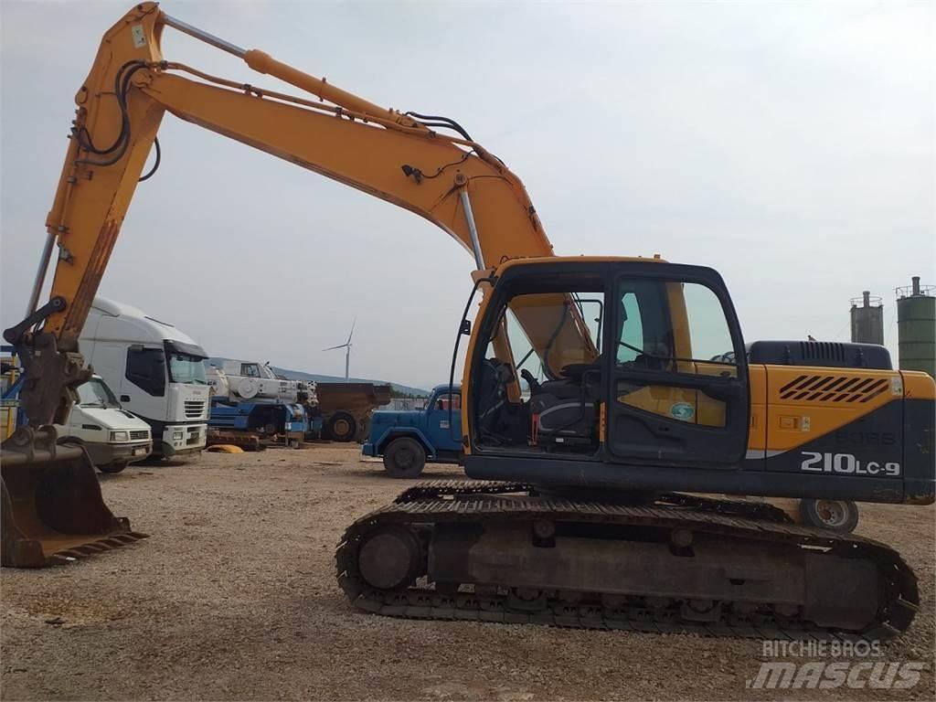 Hyundai R210LC-9 Kāpurķēžu ekskavatori