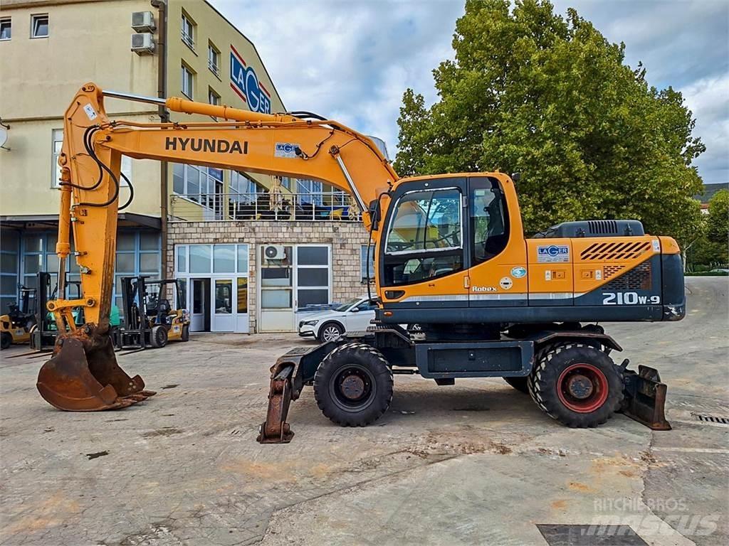 Hyundai R210W-9 Ekskavatori uz riteņiem