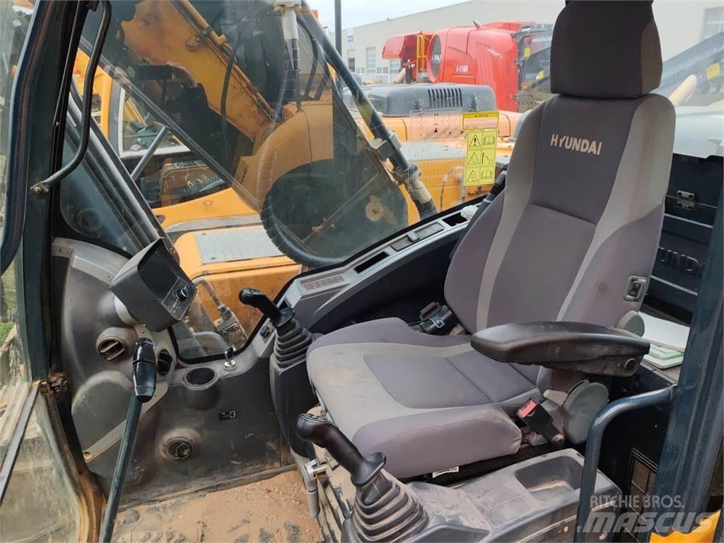Hyundai R220LC-9S Kāpurķēžu ekskavatori