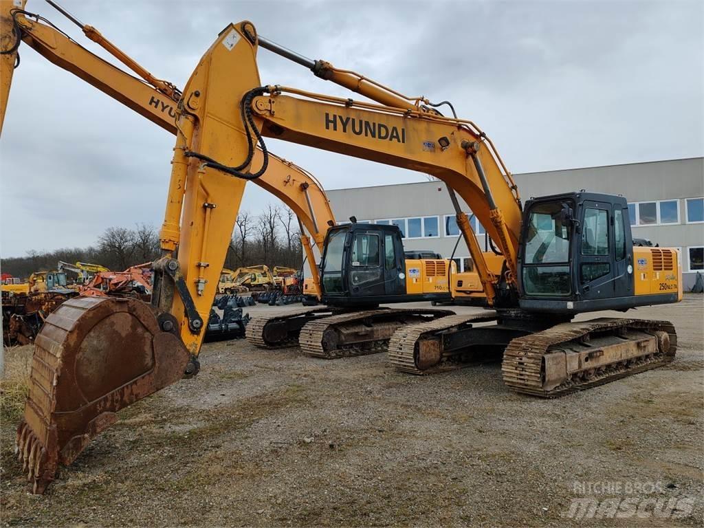 Hyundai R250NLC-7A Kāpurķēžu ekskavatori
