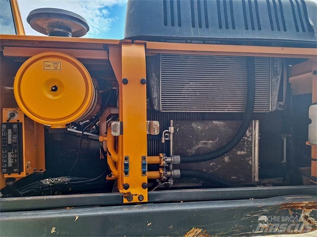 Hyundai R330LC-9 Kāpurķēžu ekskavatori