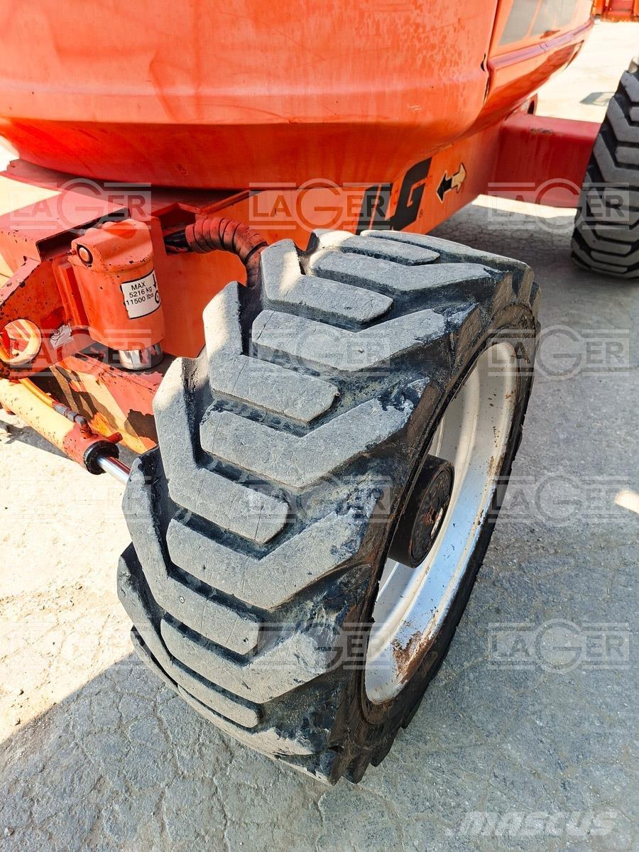 JLG 600AJ Strēles pacēlāji