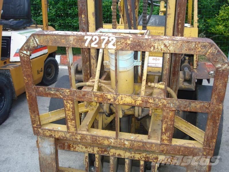 Komatsu FG25-7 Autokrāvēji - citi