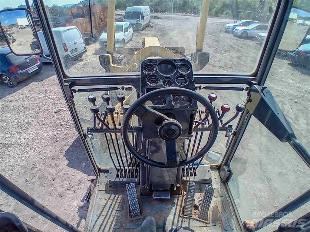 Komatsu GD655-3A Greideri