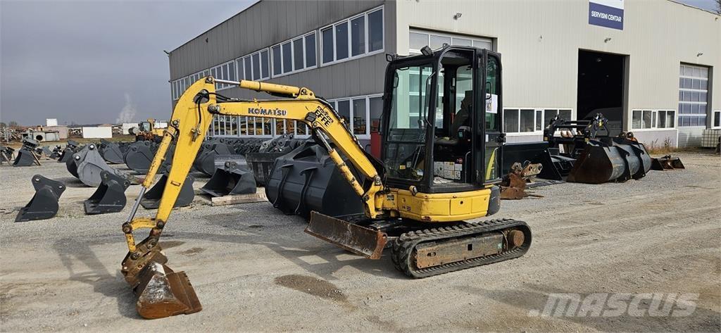 Komatsu PC26MR-3 Mini ekskavatori < 7 t
