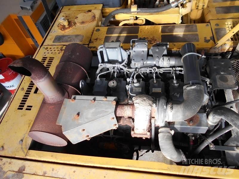 Komatsu PC450LC-7K Kāpurķēžu ekskavatori