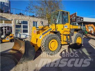 Komatsu WA270 Iekrāvēji uz riteņiem