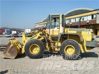 Komatsu WA320-3H Iekrāvēji uz riteņiem