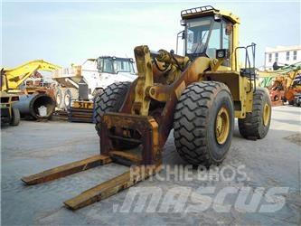 Komatsu WA500-1 Iekrāvēji uz riteņiem