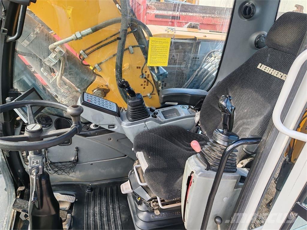 Liebherr A 914 Litronic Ekskavatori uz riteņiem