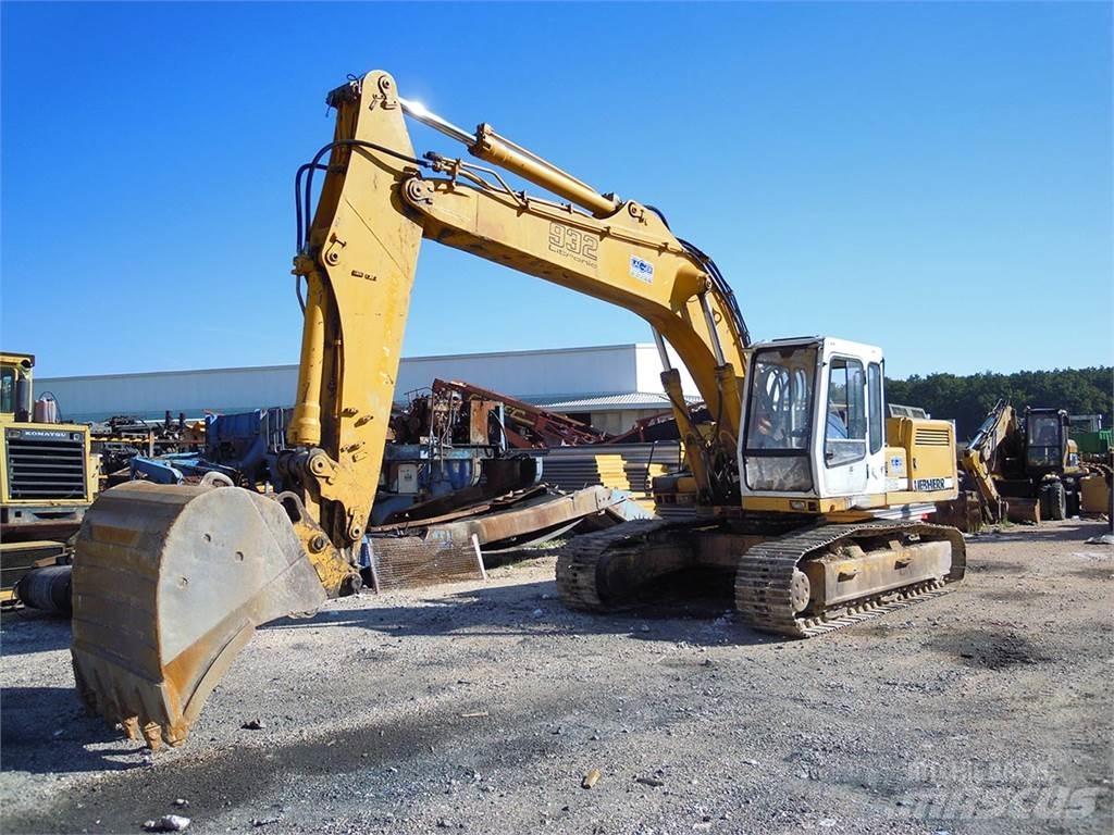Liebherr R932HDSL Kāpurķēžu ekskavatori