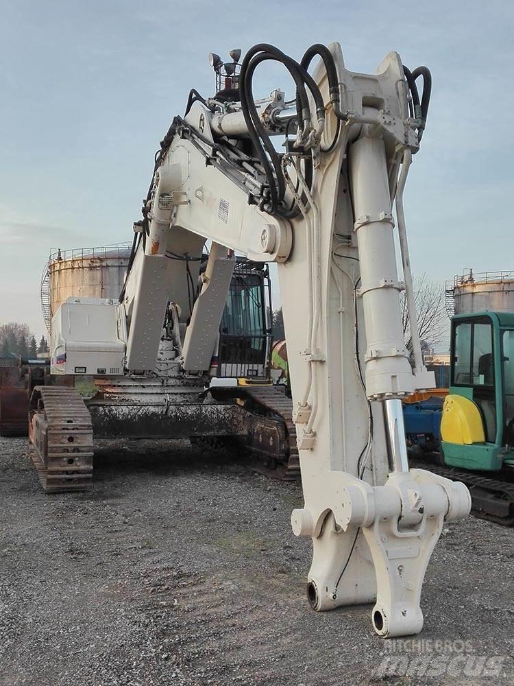 Liebherr R974B Kāpurķēžu ekskavatori
