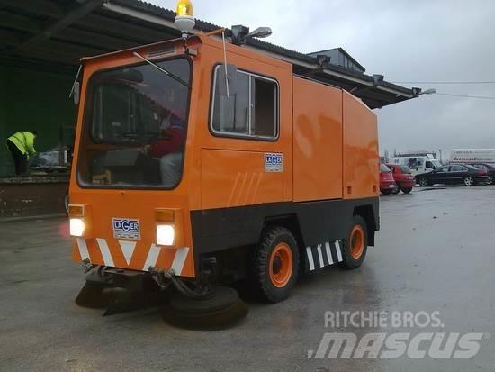 Mfh 2100D Ielu tīrāmās mašīnas