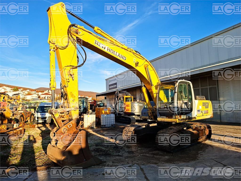 New Holland E215 Kāpurķēžu ekskavatori