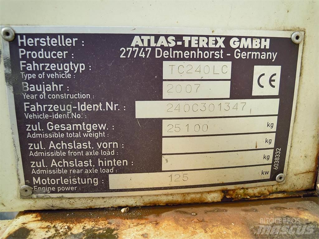 Terex TC240LC Kāpurķēžu ekskavatori