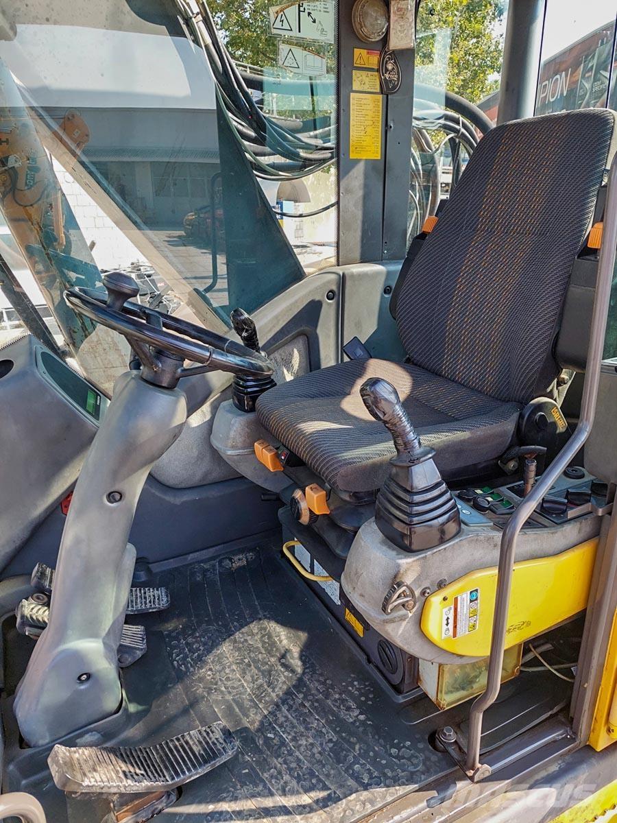 Volvo EW160 Ekskavatori uz riteņiem