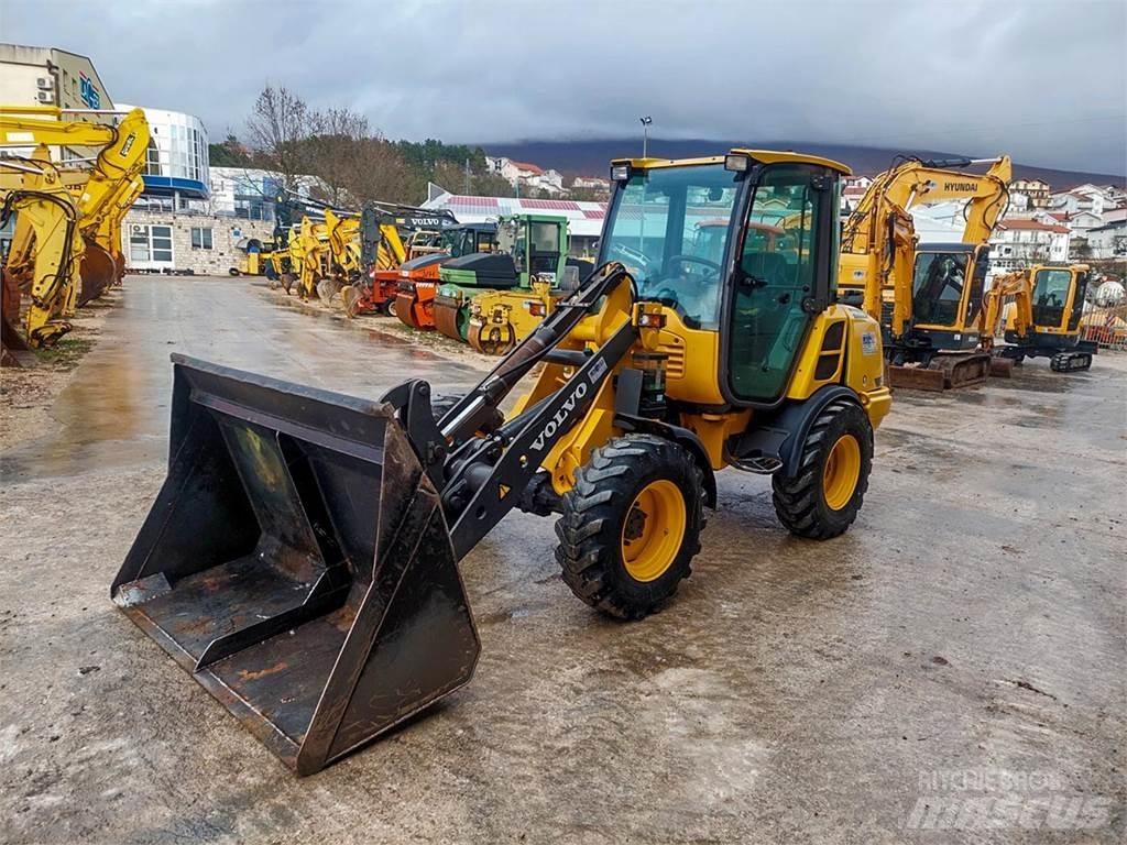 Volvo L25F Būvniecība- Citi