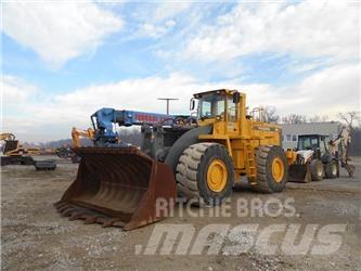 Volvo L330D Iekrāvēji uz riteņiem