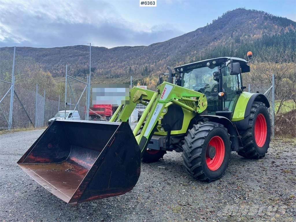 CLAAS Arion 550 Traktori