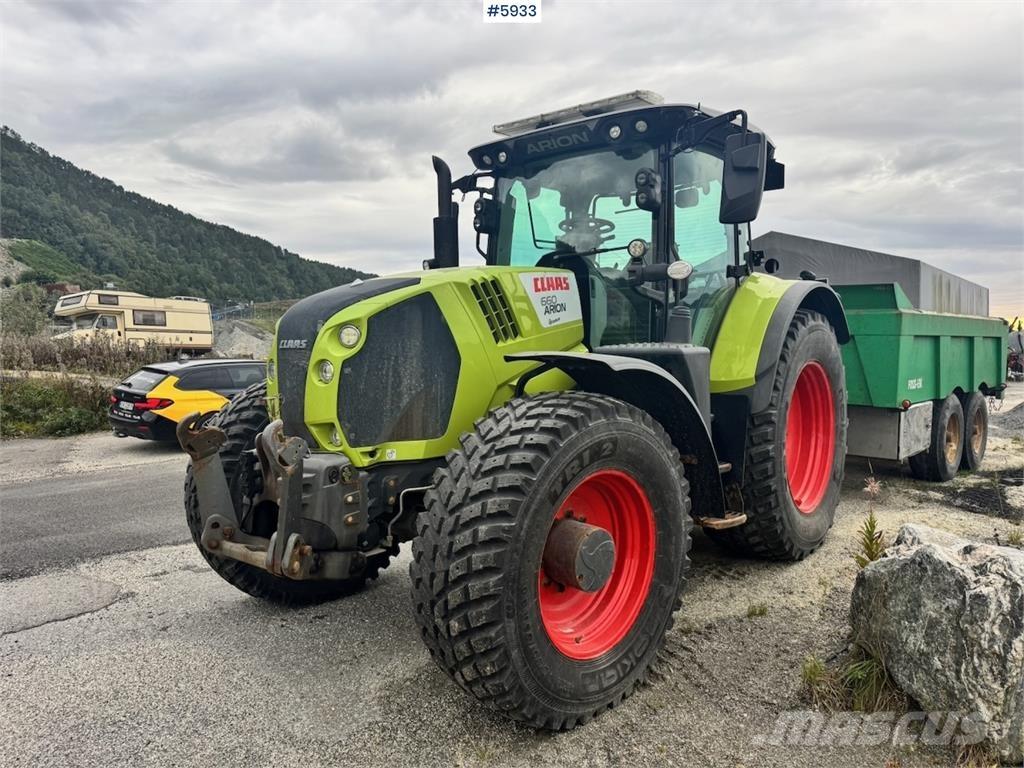 CLAAS Arion 660 Traktori