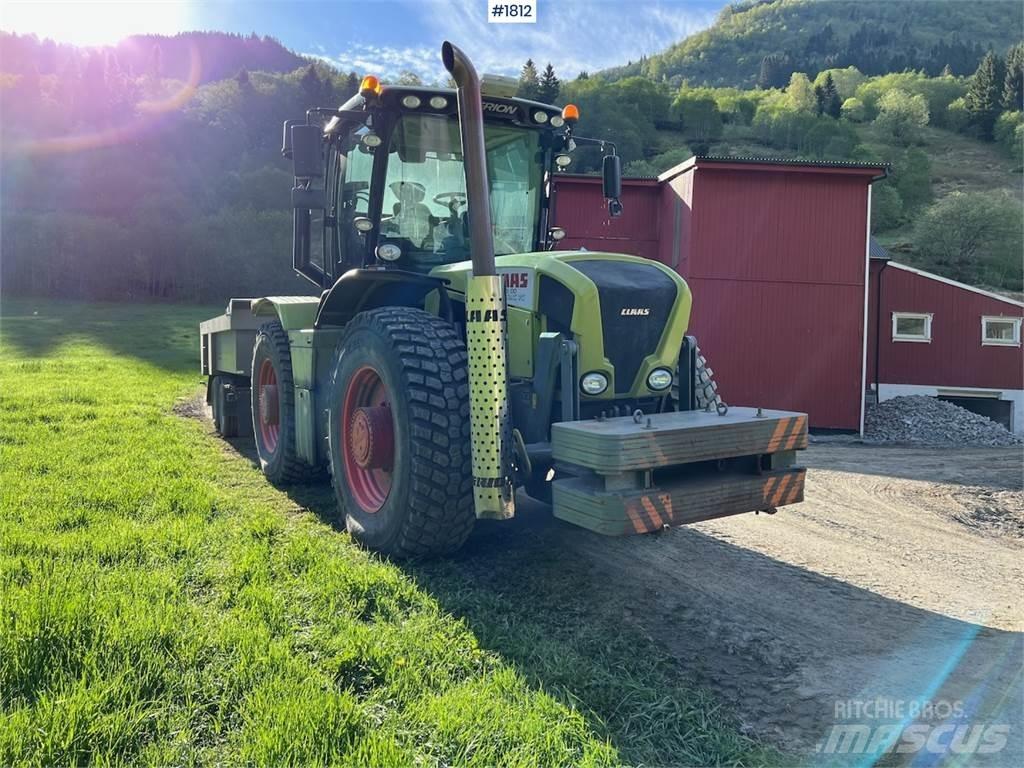 CLAAS Xerion 3800 Traktori