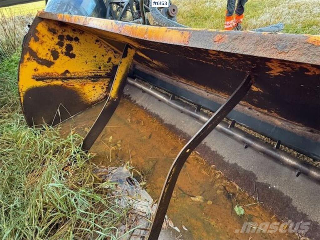 Dalen Strøkasse Sniega naži un tīrītāji