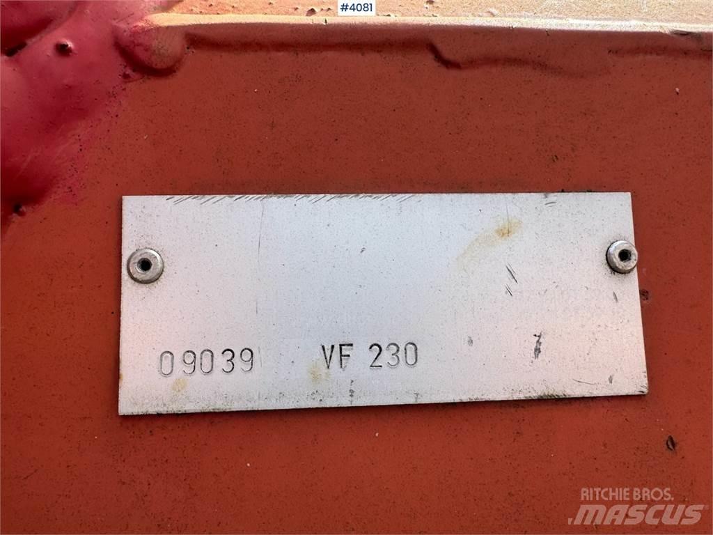 Duun VF 230 Sniega naži un tīrītāji