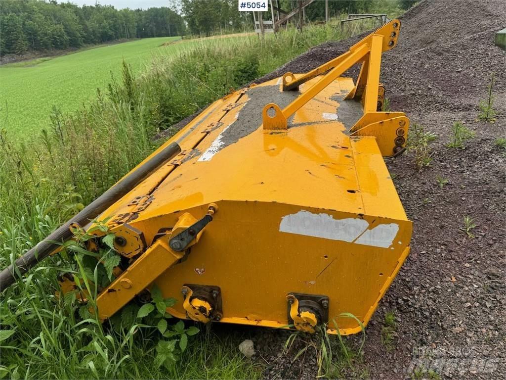  DynaDrive 2600 Cita augsnes apstrādes tehnika un papildaprīkojums