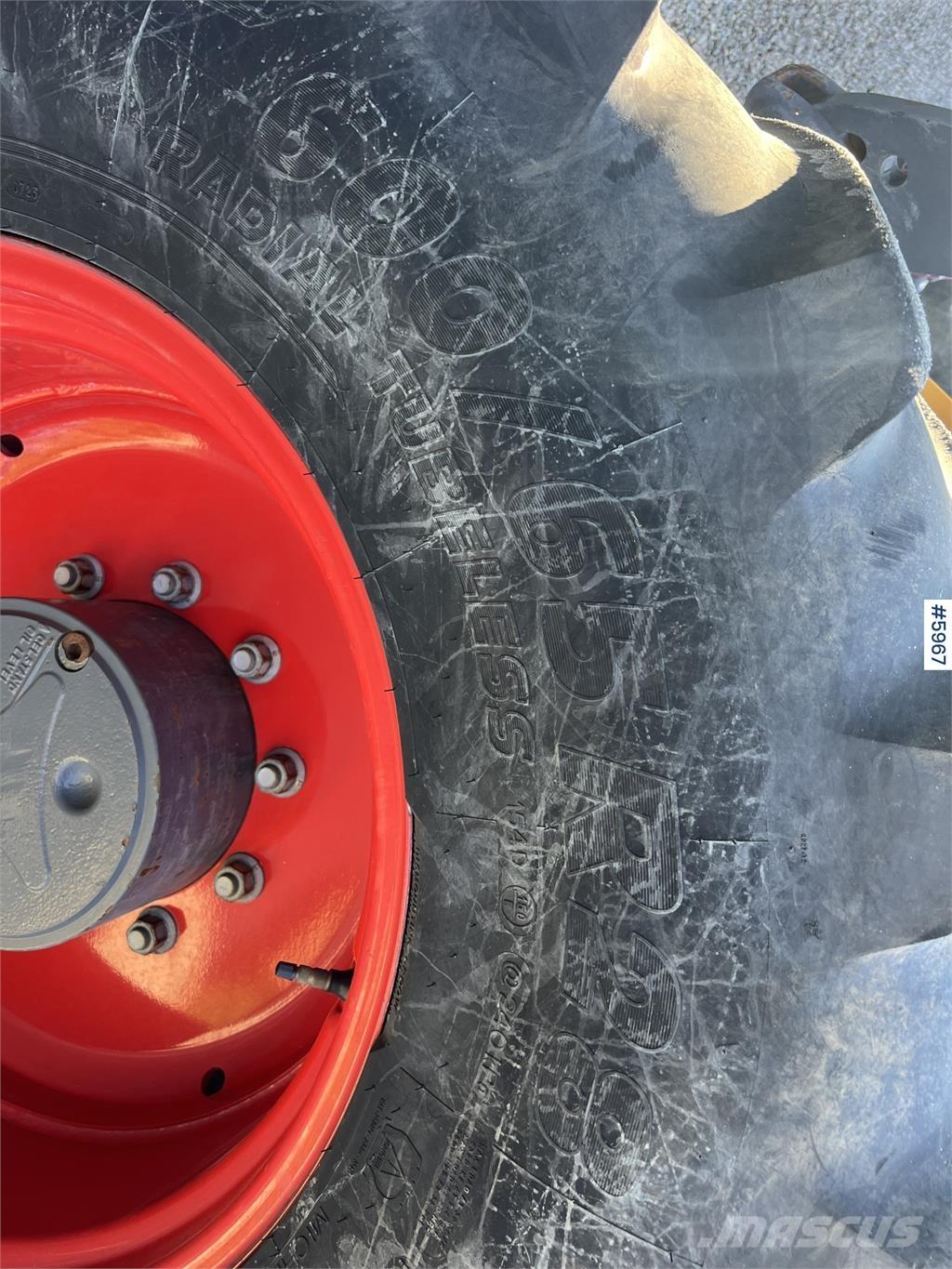 Fendt 724 Vario Traktori